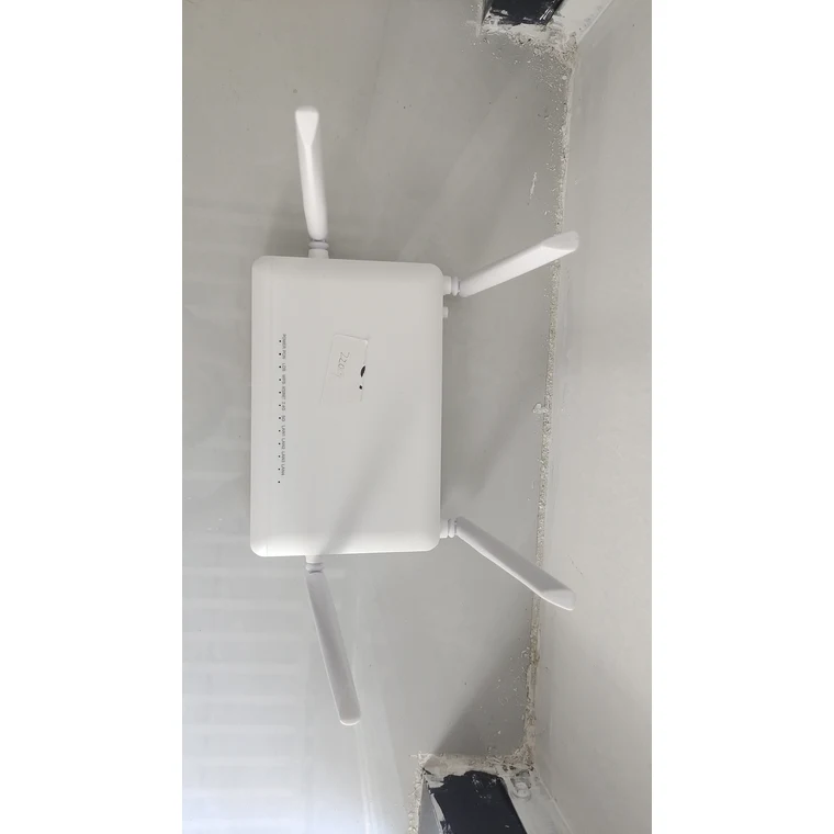 XPON GPON ONU Dual-Band 4GE Voice F670L-220G - photo 2